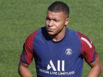 kylian-mbappe_0005.jpg