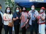 legenda-bulutangkis-indonesia-mendapatkan-suntikan-vaksin-covid-19-rumah.jpg