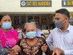 lempeh-sinulingga-saat-dibawa-ke-polrestabes-medan.jpg