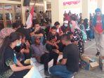 mahasiswa-di-ende-demo-ke-dprd-saat-hari-libur-lihat-apa-yang-terjadi-selanjutnya.jpg