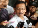 mantan-menteri-dalam-negeri-gamawan-fauzi-di-pengadilan-tipikor-jakarta_20180521_163237.jpg