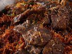 masakan-khas-idul-adha-2021-empal-serundeng-daun-jeruk.jpg
