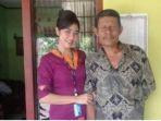 mia-trestiyani-wadu-kiri-bersama-ayahnya-kepergian-mia-pramugari-pesawat.jpg