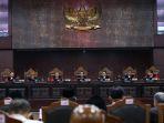 mk-tolak-dalil-prabowo-sandiaga-soal-ajakan-berbaju-putih-saat-pemilu-17-april-2019.jpg