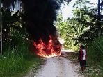 mobil-wagub-ntt-terbakar_20180411_182133.jpg
