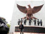 monumen-pancasila-sakti-di-lubang-buaya_01.jpg