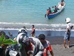 nelayan-berebut-penumpang-di-lokasi-longsor-ndao-ende-sempat-ribut-satu-perahu-tenggelam.jpg