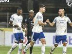 pemain-persib-bandung-vs-madura-united-anu-d.jpg