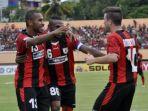 pemain-persipura-jayapura-ian-luis-kabe.jpg