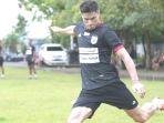 pemain-persipura-ramiro-ok.jpg