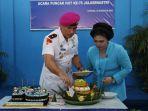 pemotongan-tumpeng-dan-kue-secara-simbolis.jpg