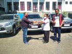 penyerahan-3-mobil-tipe-pajero.jpg