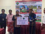 penyerahan-dana-bantuan-sosial.jpg