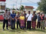 pose-kasat-intel-polres-ttu-dan-kasat-samapta-polres-ttu-bersama-perwakilan-warga.jpg