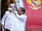 presiden-jokowi-dan-nonya-iriana-joko-widodo-saat-tiba-di-bandara-hasan-aroeboesman-ende.jpg