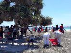 rayakan-hut-keluarga-besar-maumere-kupang-gelar-baksos-di-pantai-liman.jpg
