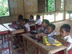 ruangan-kelas-di-sdk-rangang-desa-pongkolo-kecamatan-pacar-maba_20180430_173916.jpg