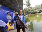 saleh-husin-dan-ikan_20171021_162341.jpg
