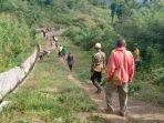 satgas-pamtas-yonarmed-63-kostrad-kembali-gelar-bakti-sosial-bersama-masyarakat.jpg