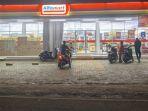 satu-outlet-alfamart-yang-di-desa-penfui-timur.jpg