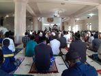 sholat-idul-adha-di-bajawa-berjalan-aman-dan-lancar-simak-liputannya.jpg