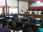 sidang-dprd-ng_20161006_111001.jpg
