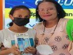 siswi-berprestasi-smpn-1-larantuka-yang-tak-miliki-android-dapat-bantuan.jpg