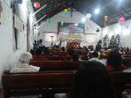 suasana-kebaktian-malam-natal-di-gmit-jemaat-silo-naikoten-1-kota-kupang.jpg