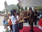 suasana-penyerahan-hadiah_20180818_110325.jpg