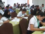 suasana-ujian-sertifikasi-kompetensi-karyawan-hotel-di-luwansa-labuan-bajo_20181020_151200.jpg
