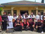 tarian-jai-sambut-uskup-ruteng-dan-para-imam-di-paroki-st-klaus-kuwu.jpg