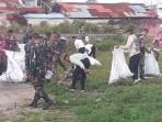 tni-bersih-sampah.jpg