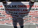 tolak-omnibus-law-cipta-kerja_01.jpg