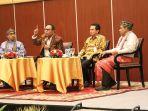 wagub-ntt-josef-a-nae-soi-saat-hadir-pada-acaratalk-show-dan-diskusi-t.jpg