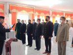 wakil-bupati-flotim-saat-melantik-pejabat-eselon-ii.jpg