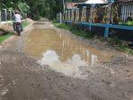 warga-minta-pemkab-belu-perbaiki-jalan-masuk-ke-nufuak.jpg