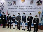 wisuda-daring-supm-kupang-pak-menteri-kami-butuh-kapal.jpg