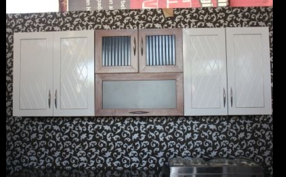 Jackson: Selalu Refres Barang Baru - scale_kitchen_set_dan_walpaper.jpg