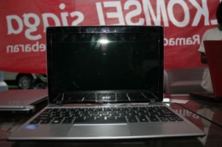 Notebook Acer D725, Incaran Mahasiswa di Kupang - scale_acer2.jpg