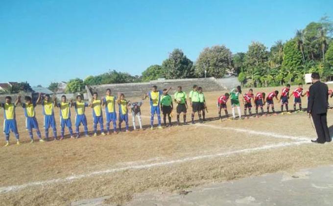 Kain Bunuh Habel di Stadion Merdeka Kupang - 1906_gub_2014_3.jpg