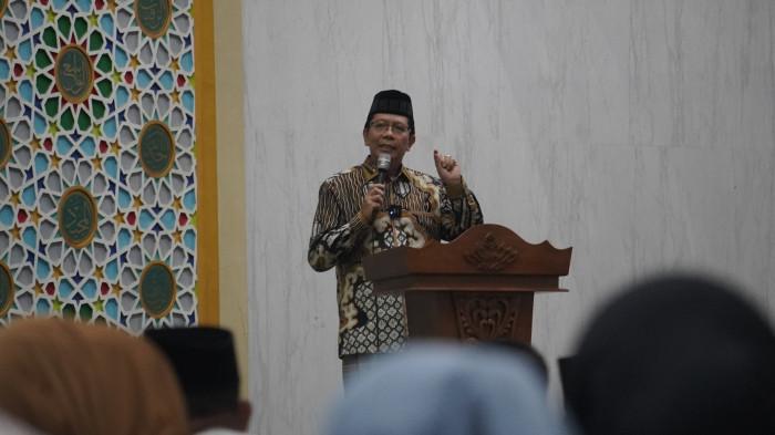 BANGUN KEBERSAMAAN - Rektor UIN RIL567