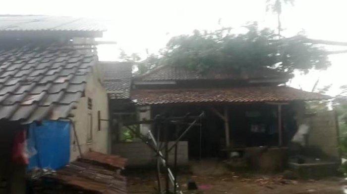Puluhan Rumah di Lampung Timur Rusak Akibat Angin Puting Beliung