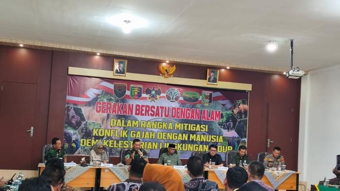Gubernur Lampung dialog dengan masyarakat Desa Penyangga Way Kambas
