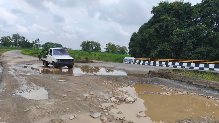 Jalan Menuju Kota Baru Lampung Diperbaiki Pakai Dana Program IJD Rp 43 Miliar