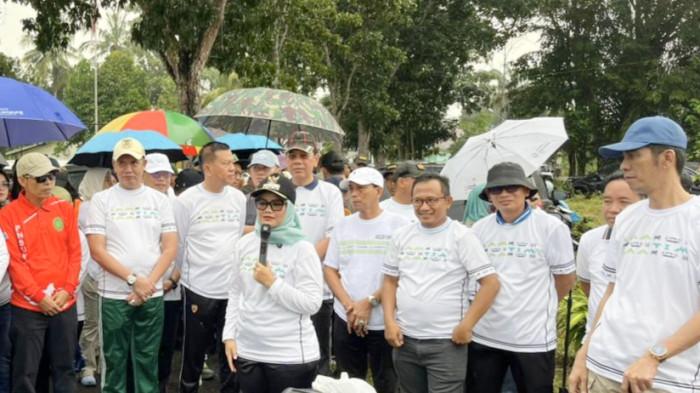 Jalan sehat HUT Lampung Timur dok