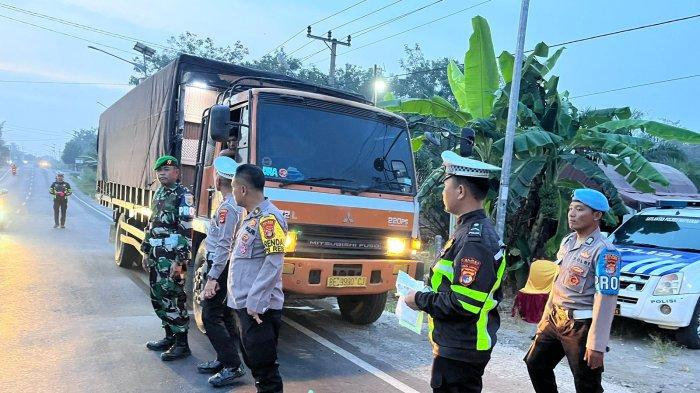 Kapolres Way Kanan Polda Lampung Pimpin Razia Kendaraan Batubara Over Kapasitas