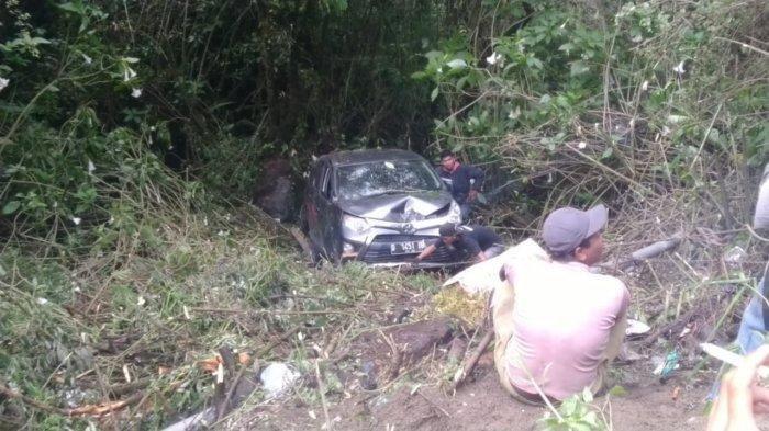 Pulang Ngunduh Mantu di Bengkulu, Mobil Kerabat Pengantin asal Sumatera Selatan Terjun ke Jurang