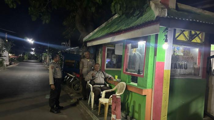 Polsek Sukarame Intens Patroli Malam, Sasar Pemukiman dan Sampaikan Pesan Kamtibmas