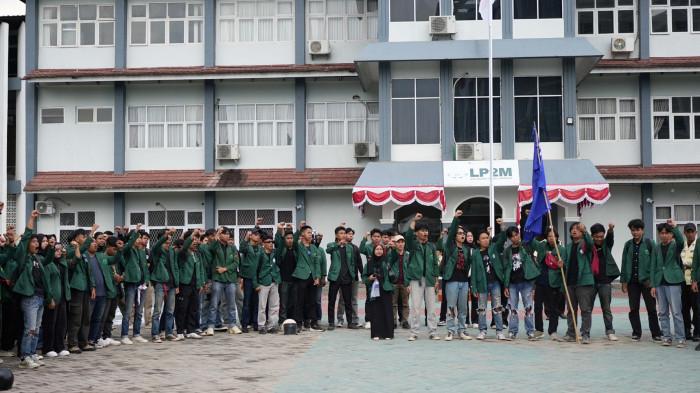 PIMPINAN UIN RIL BERI PESAN - Jajaran pimpinan UIN RIL123