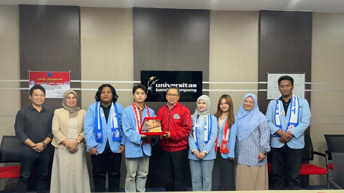 PRESENTER FAVORIT UBL123